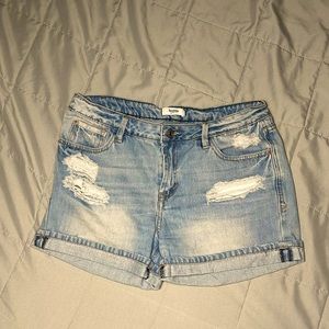 Kenzie shorts size 8 lightly worn